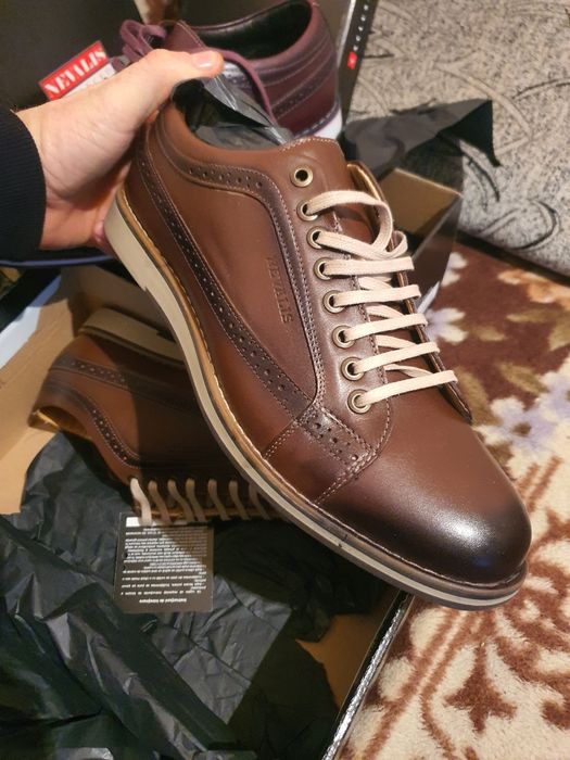 Adidași sport din piele naturala