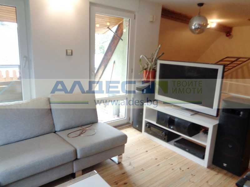 Дава се под наем Двустаен апартамент в София, Яворов - 85 кв.м за 800 € - Снимка #2