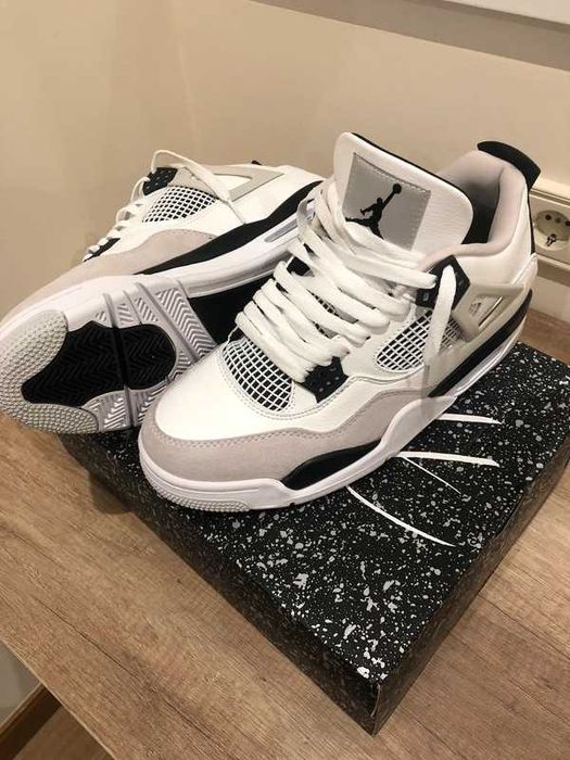 Jordan 4 Retro Military Black EU40-44