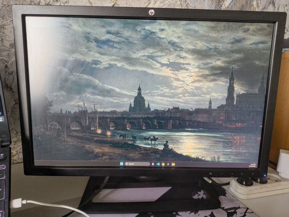 Профессиональный монитор 24" HP ZR2440W (IPS, 1920x1200, 16:10)