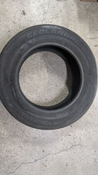 Yokohama geolander 225/65 R17 noi