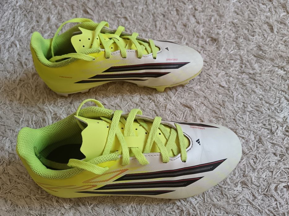 Калеври Adidas F50J, 34 номер