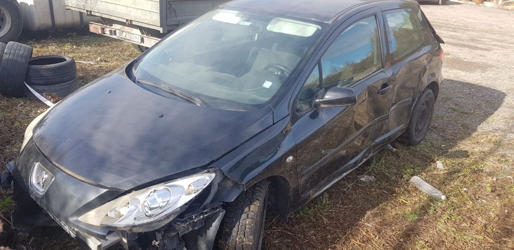 На части! Peugeot 307 1.6i 109 Бензин Пежо 307 2006