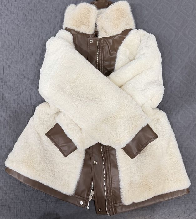 Продаётся стильная куртка, размер S