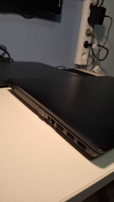 Laptop lenovo 8GB RAM SSD Licenta Windows