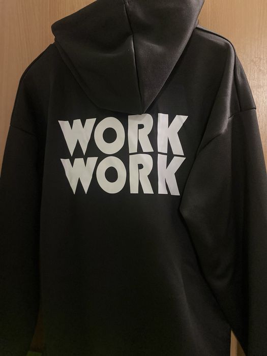 Продам абсолютно новую толстовку