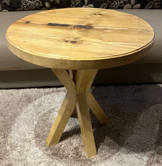 Măsuță de cafea rotundă din lemn