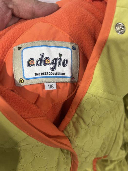 Продается детский зимние куртки