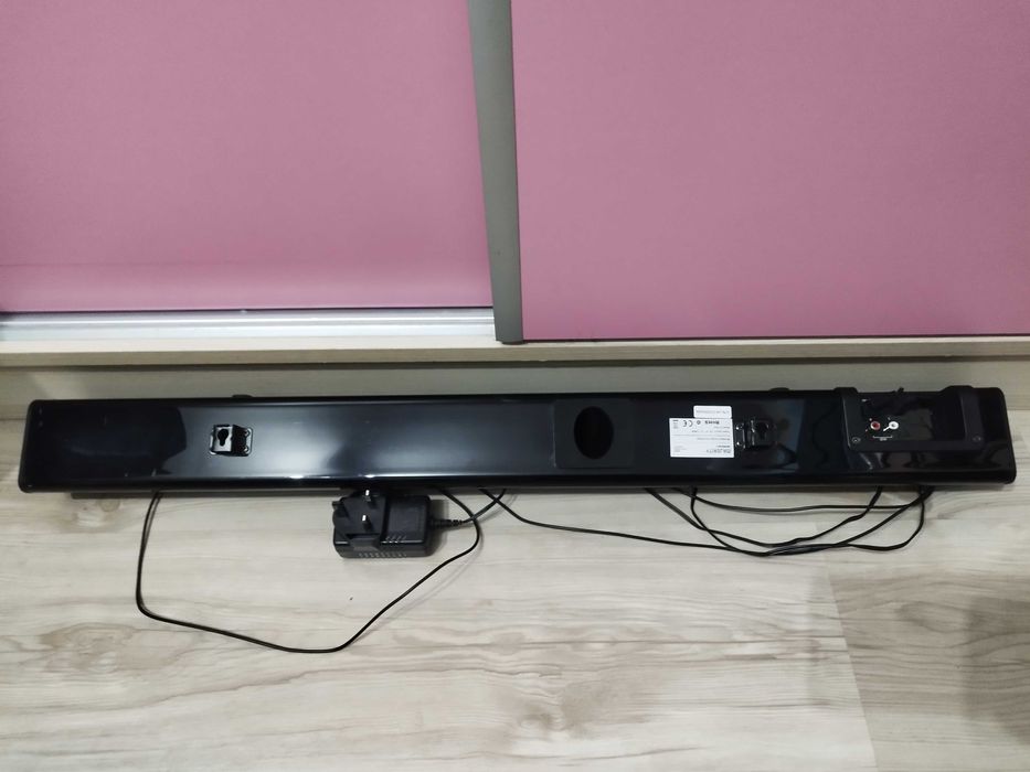 Продавам нов саунбар