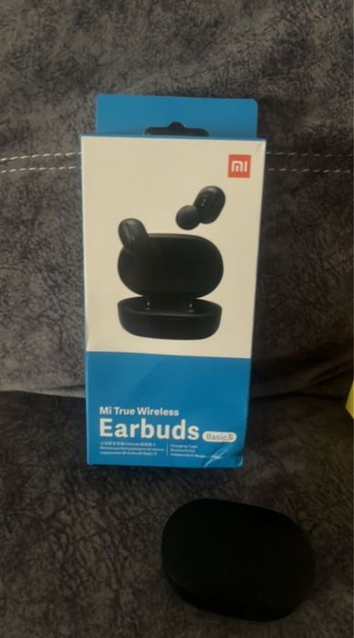 продам наушники  xiomi redmi airdots