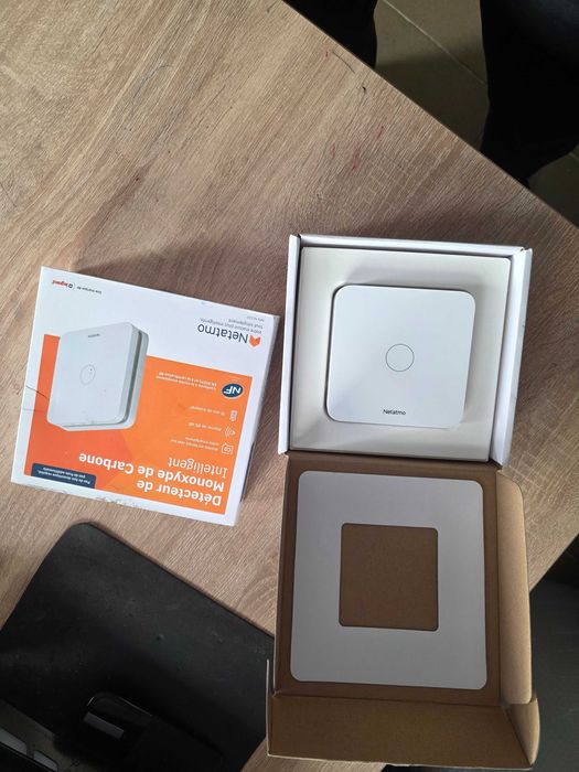 Detector inteligent de monoxid de carbon Netatmo, Wi-Fi, baterie 10 ani, alarmă 85 dB