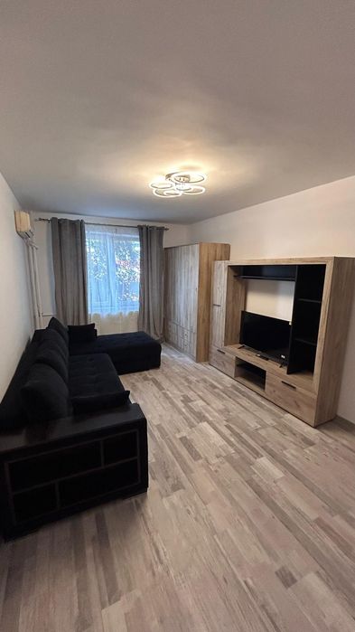 Proprietar închiriez apartament 3 camere crangasi