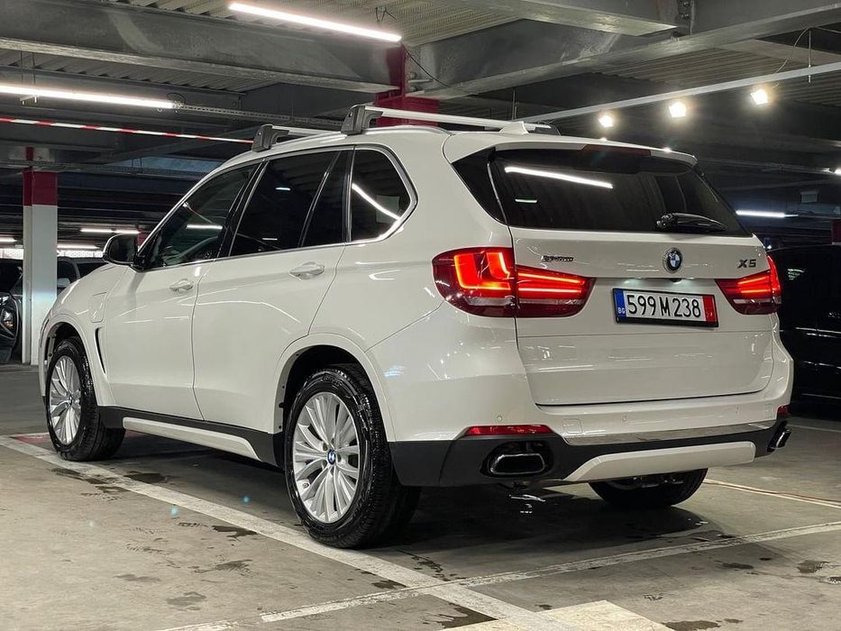 BMW X5 40E хибрид