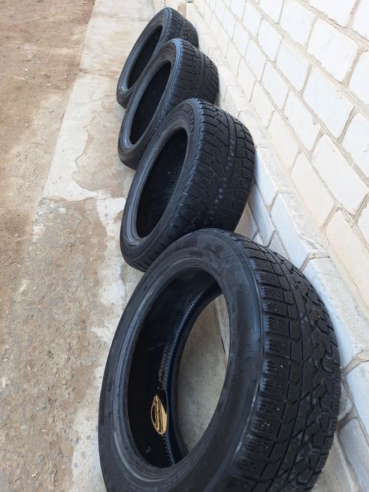 Шины 235 55 R18..