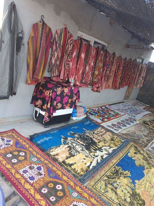 Paranji va kashtali qoʻl mexnati jelaklar va kashta va goplinlar