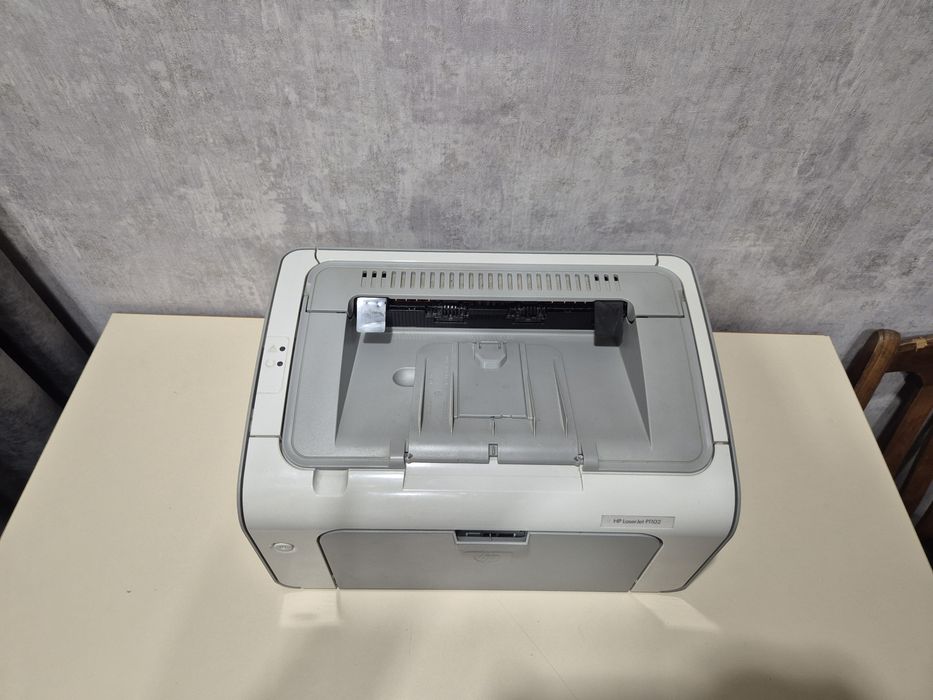 Принтер hp LaserJet P1102