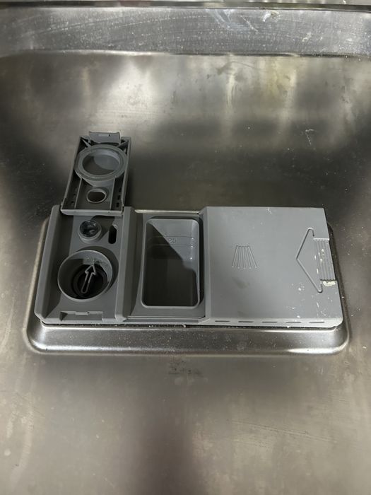 Продается посудамоющная машина