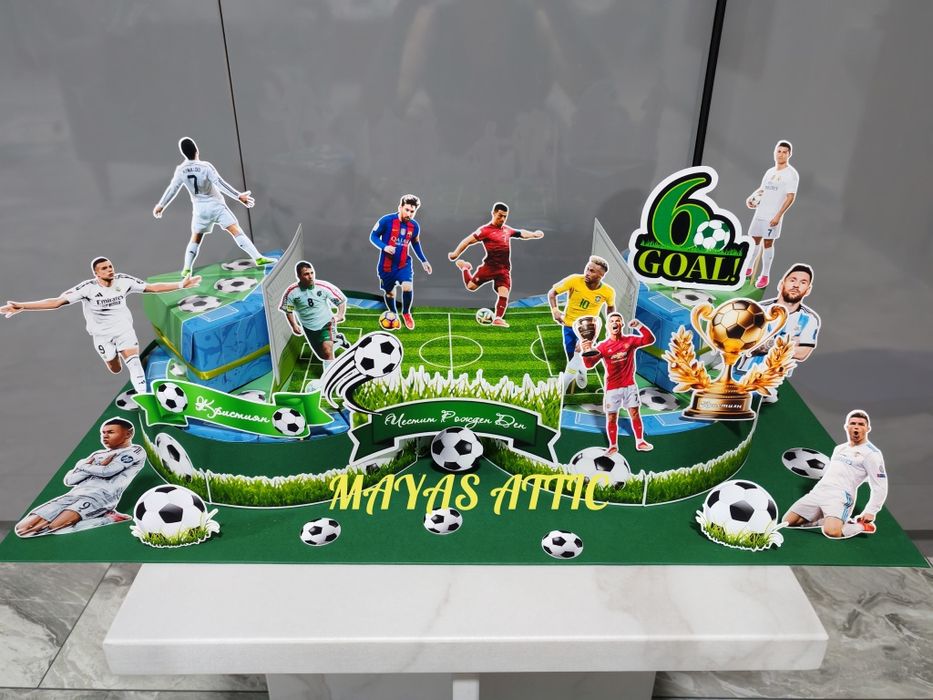 Торта от книжки и моливи, картонена торта