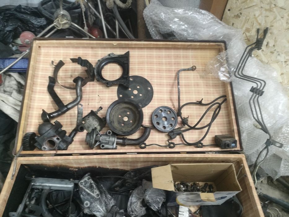 Продам запчасти от делики 4м40