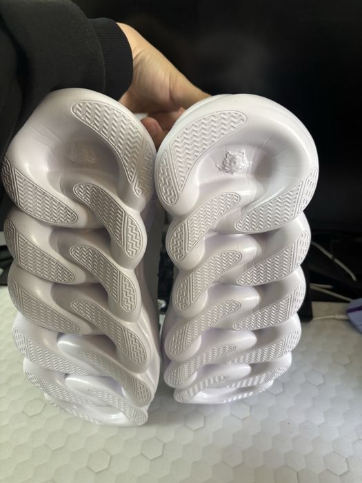 versache chain reaction