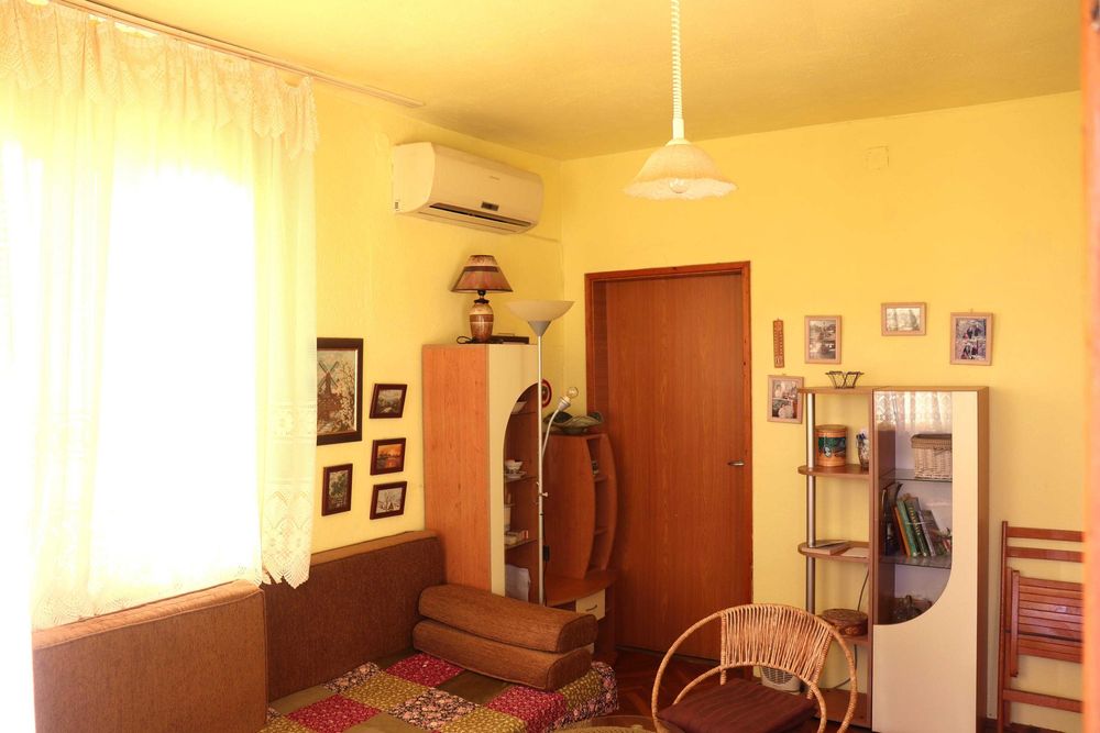 Продава се Къща в София, Фондови жилища - 160 кв.м за 1032 €/кв.м - Снимка #9