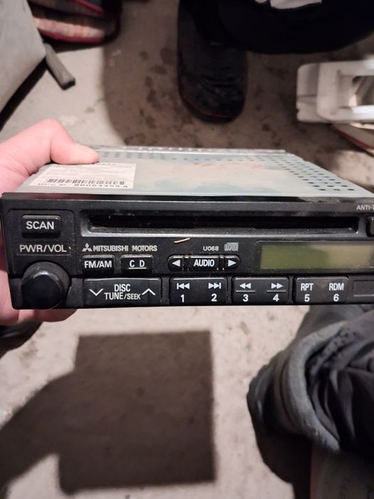 Магнитола Mitsubishi