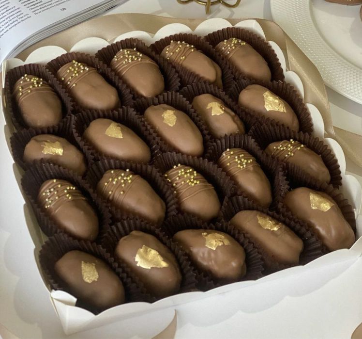 Финики в шоколаде