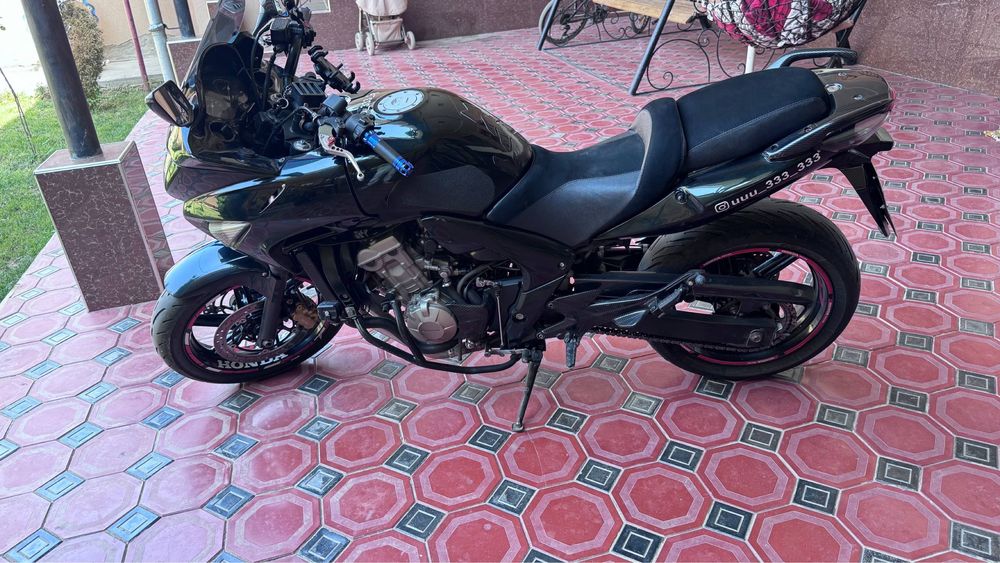Honda cb 600f 2010