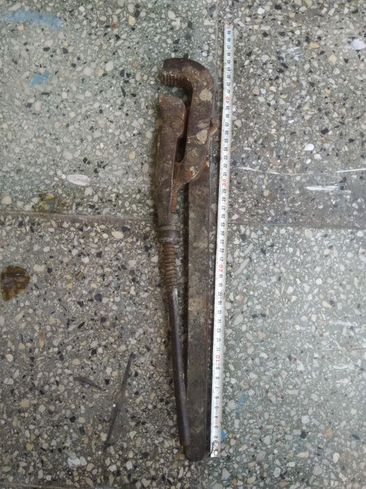 Тръбен  ключ стар