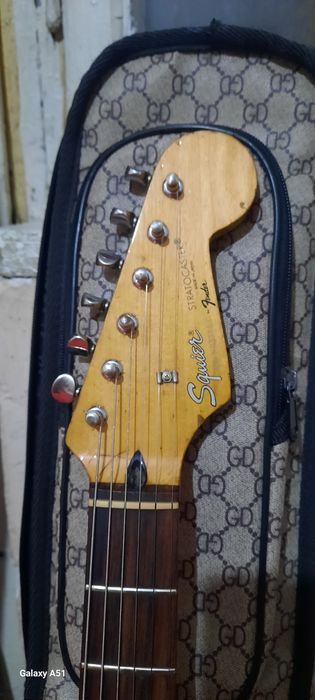 Squier fender stratacaster made in Japon