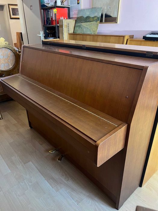 Акустично пиано KAWAI