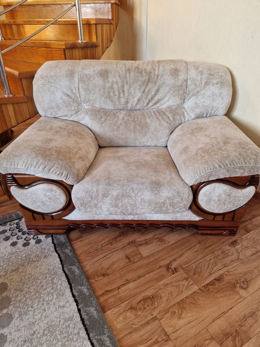 Продам кресло в хорошем состоянии