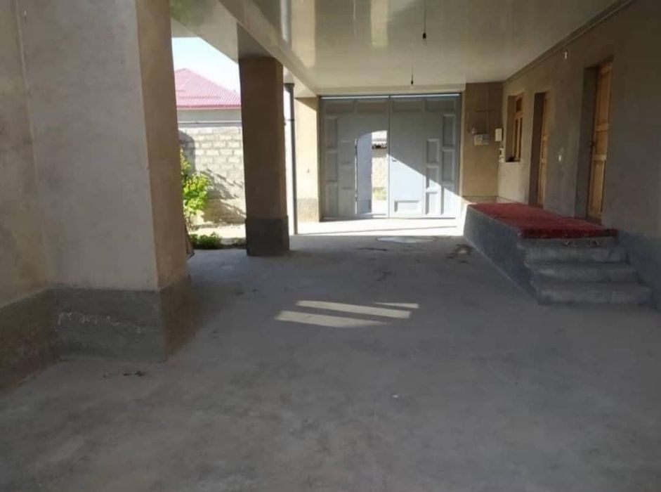 Уй сотилади.Бустонлиқ тумани Қорабой (Абай)  қишлоғи Найман кучаси 27у