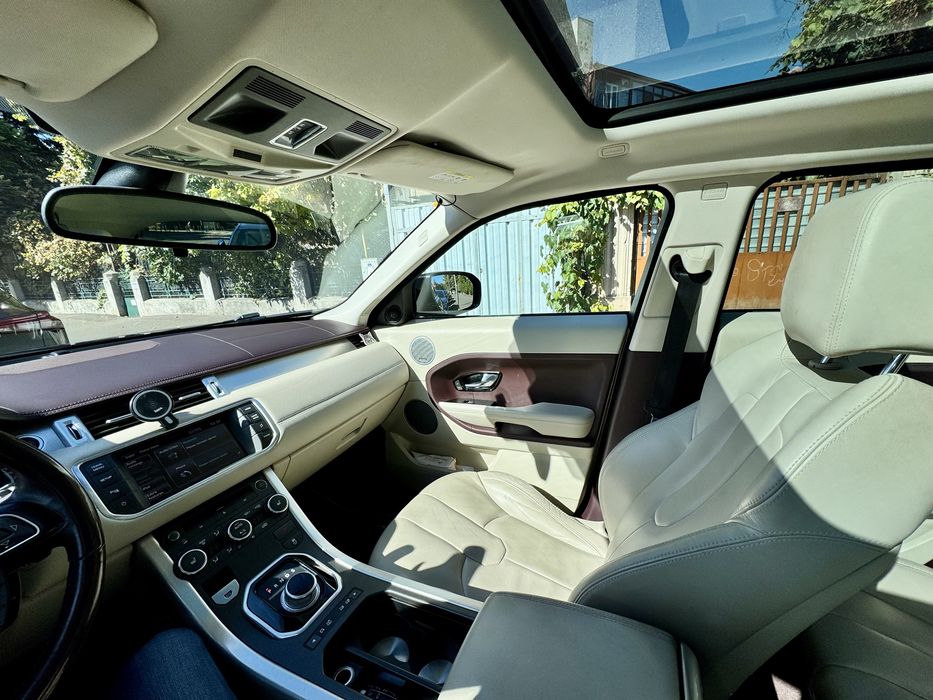 Range Rover Evoque interior unic