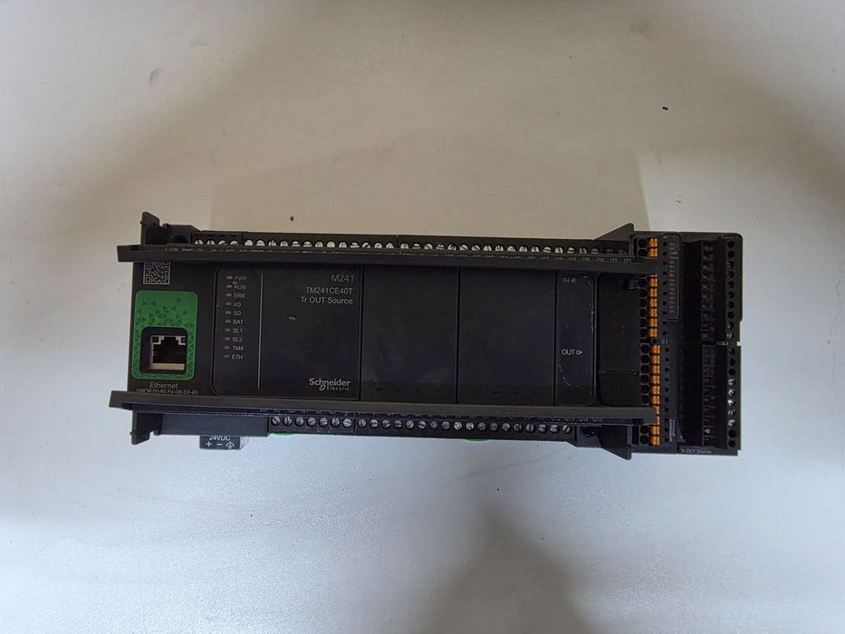 PLC Schneider TM241CE40T