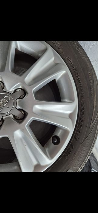 Jante de aliaj originale Audi A1, cu anvelope de vară