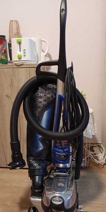 Vând aspirator Kirby Avalir cu toate accesoriile originale