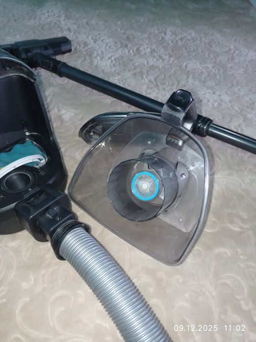 Продается пылесос Самсунг в отличном состоянии