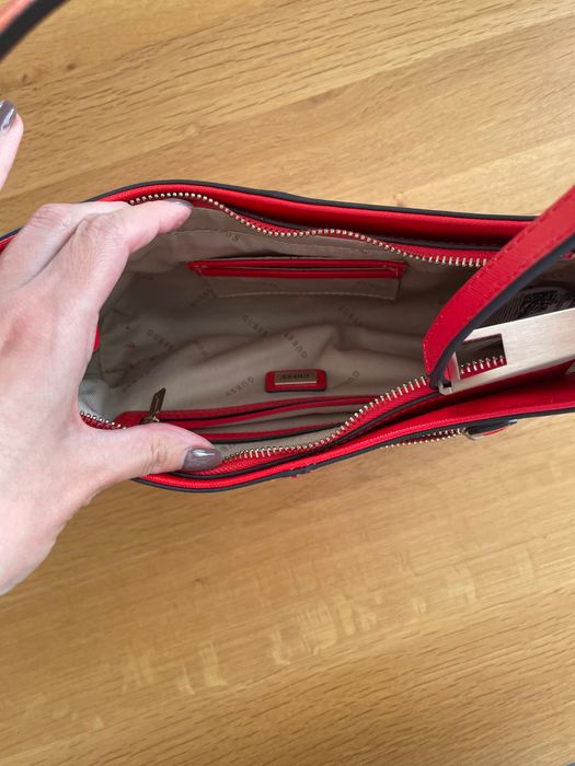 Нова Чанта Guess