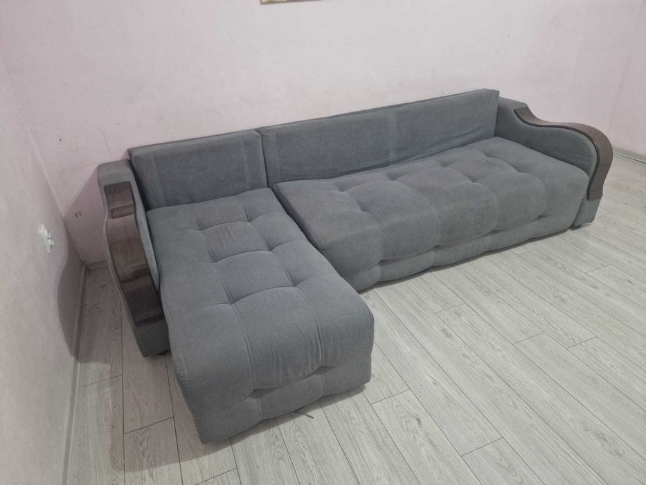 Продам угловой диван б/у