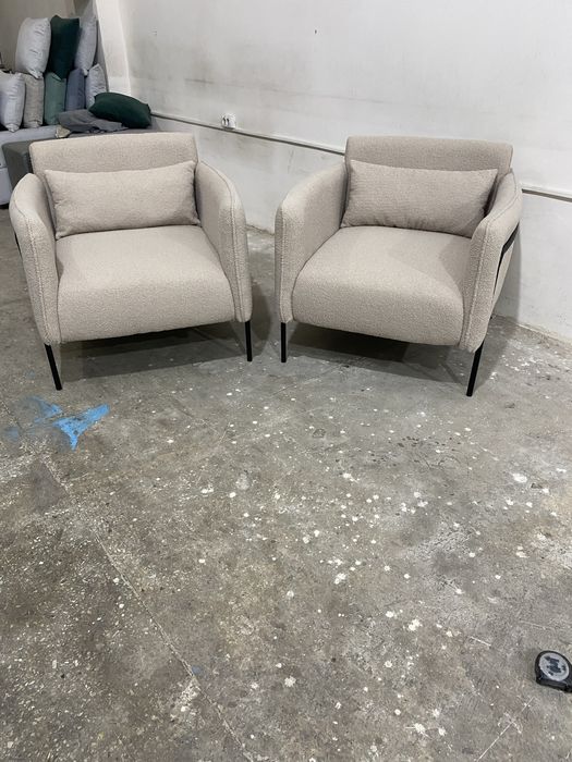 Кресло мягкие удобные из металлического каркаса