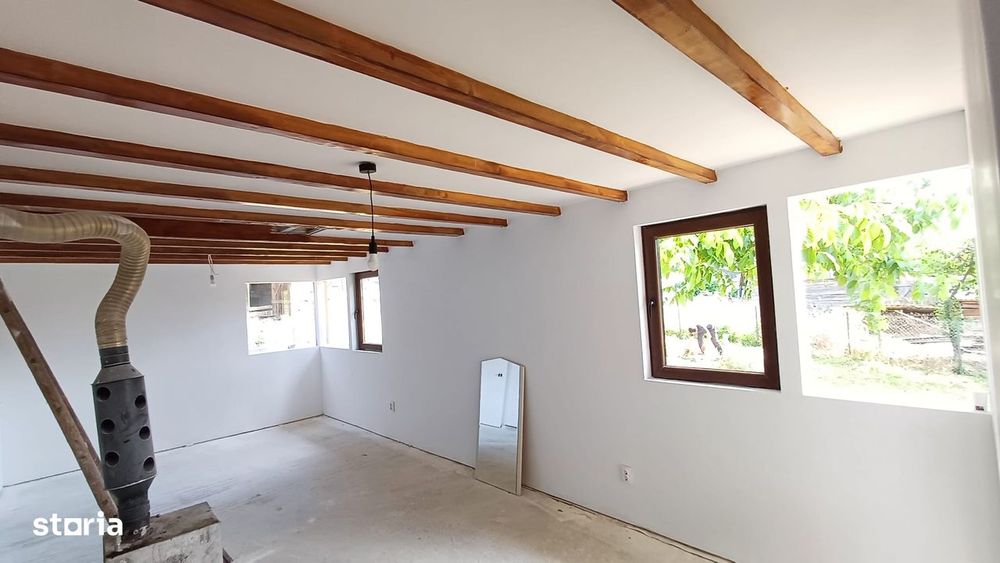 Casa Traditionala + Casa noua la tara langa Cluj. Teren 2000mp