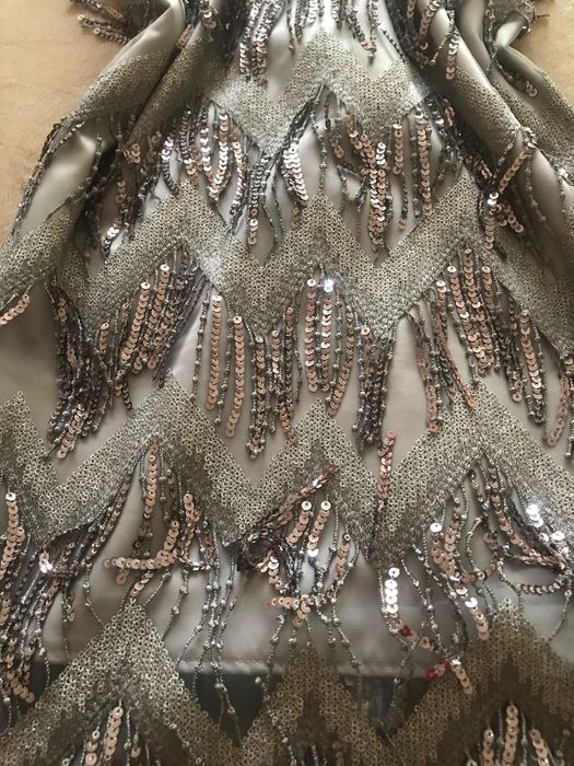 Vand rochie petrecere paiete argintii