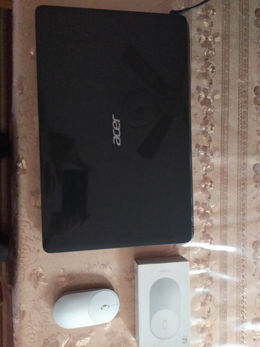 Продаётся Ноутбук (нархини келишамиз)