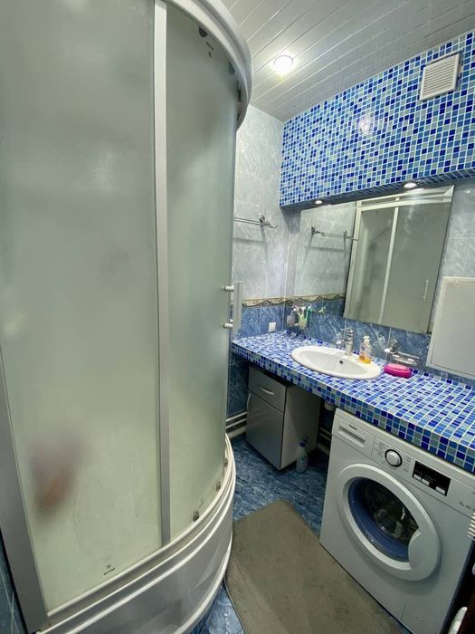 Срочно Продаётся СБарака 2/8/9 с мебелью техникой ремонт хороший !