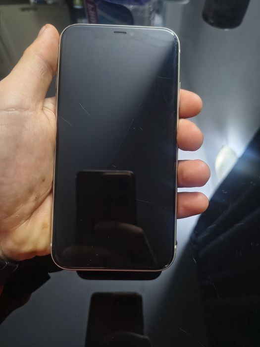 Iphone 11 128 gb 700 lei negociabil