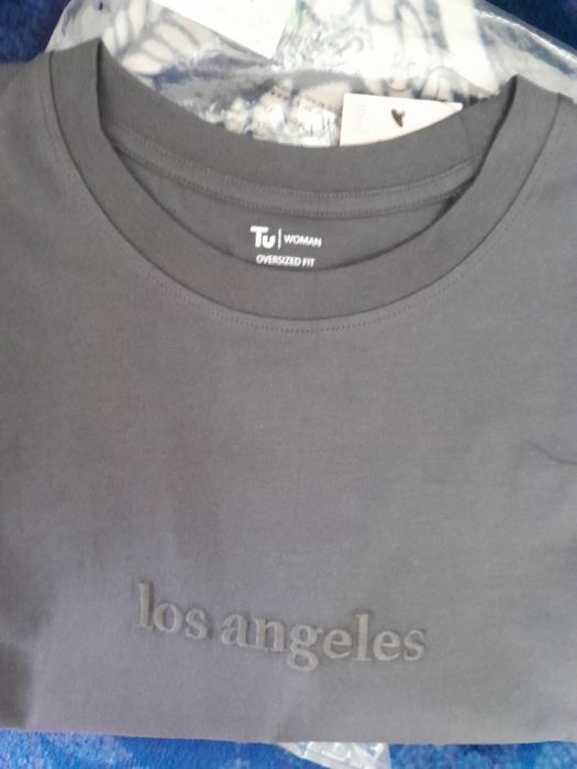 Футболка женская.