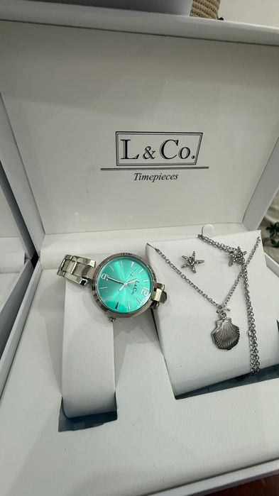 Продам часы  подарочный набор со скидкой