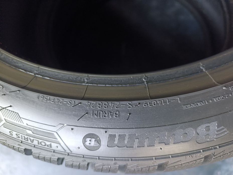 Anvelope de iarnă 215 40 17 Barum ,8mm