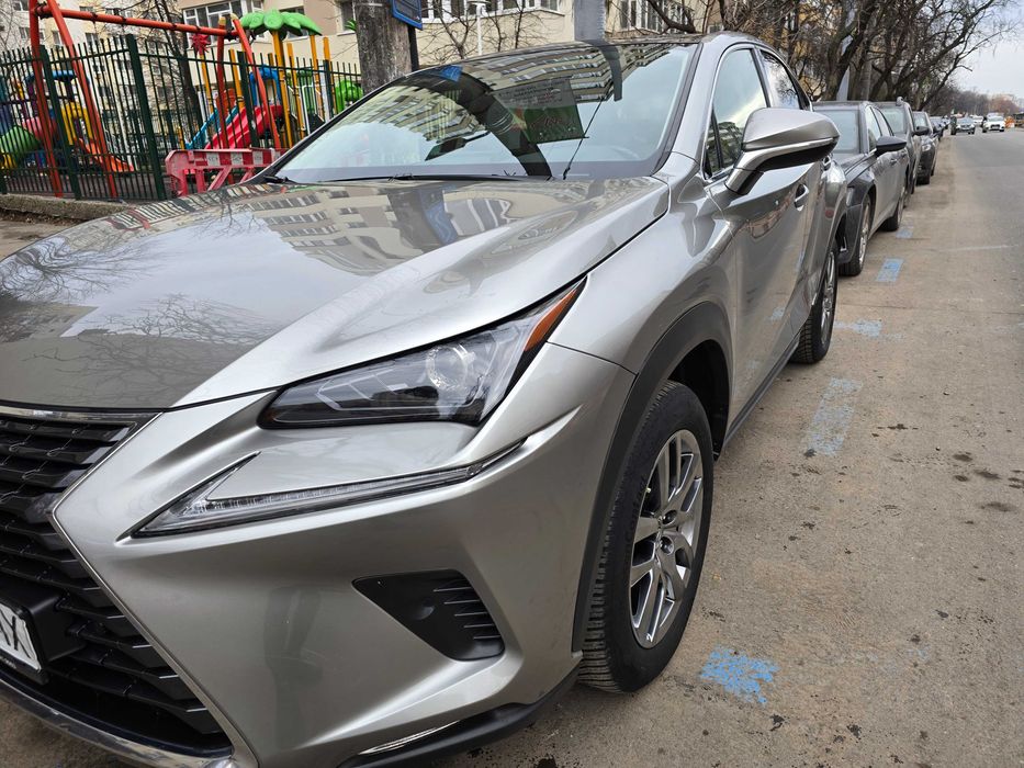 LEXUS NX 300H 4x4 Plafon Panoramic